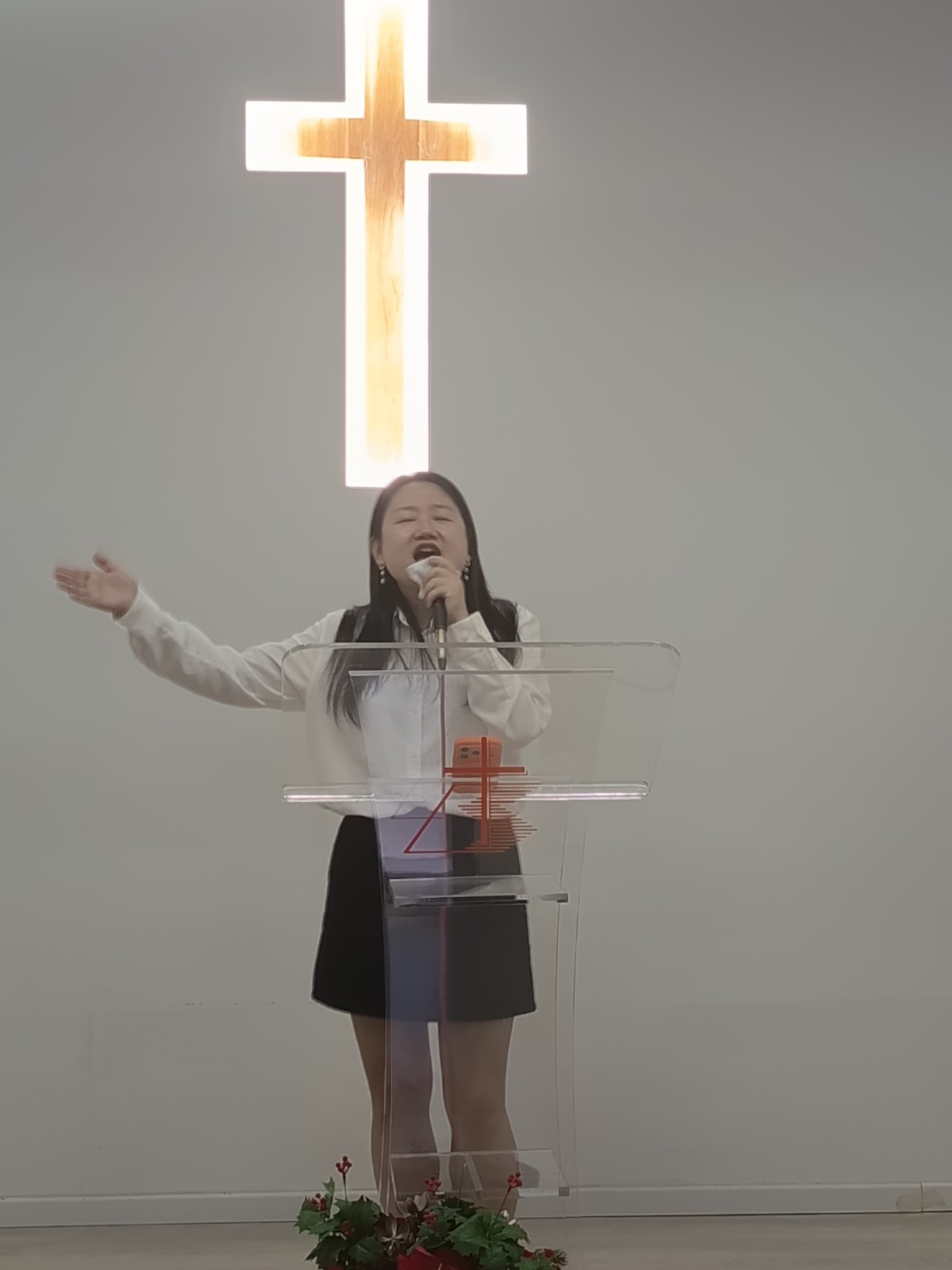 Bai Sheng Church worship and fellowship