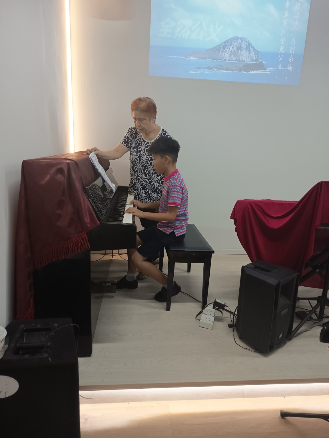 Bai Sheng Church worship and fellowship